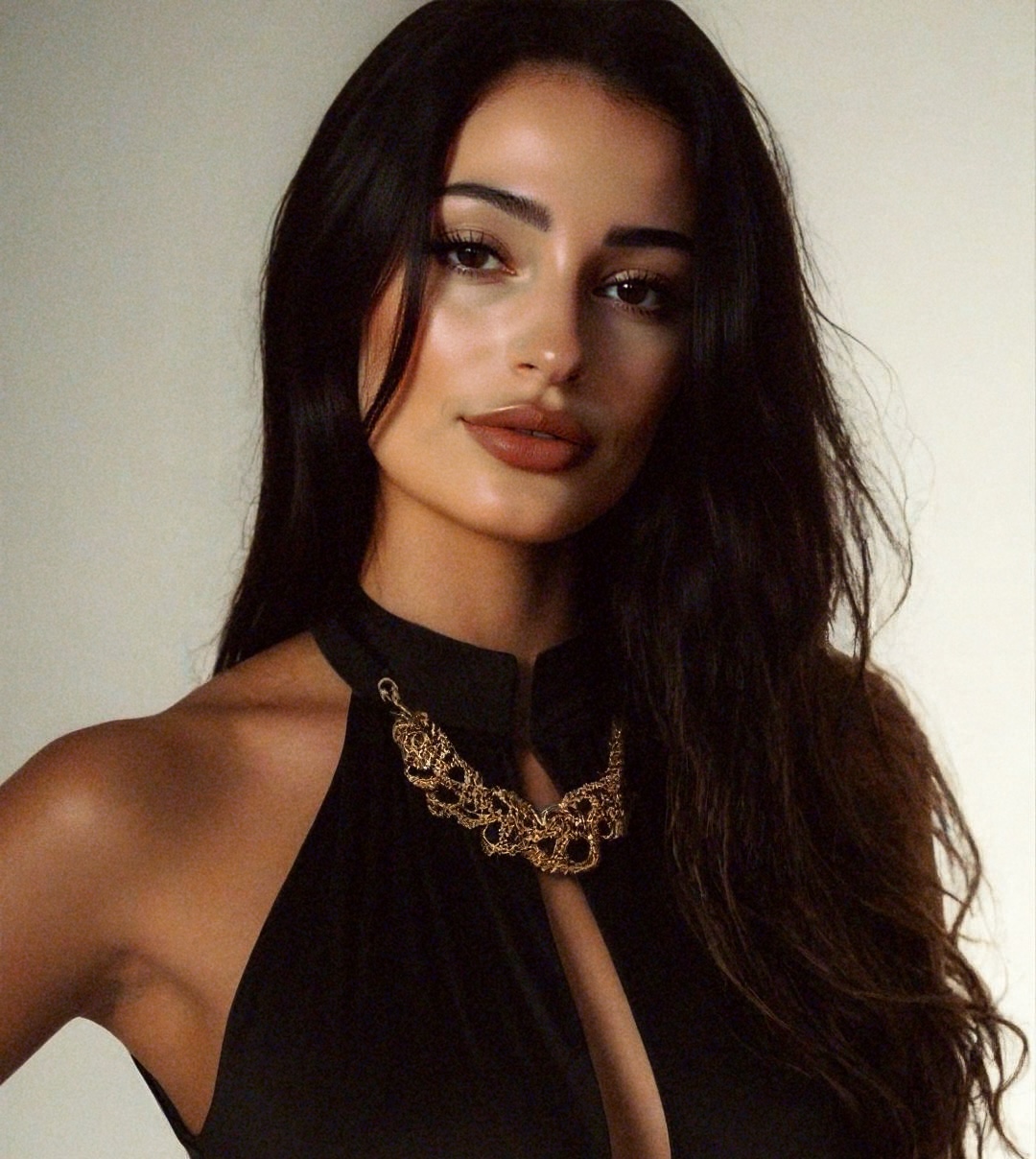 Portrait of Melanie, founder of Finding Eden